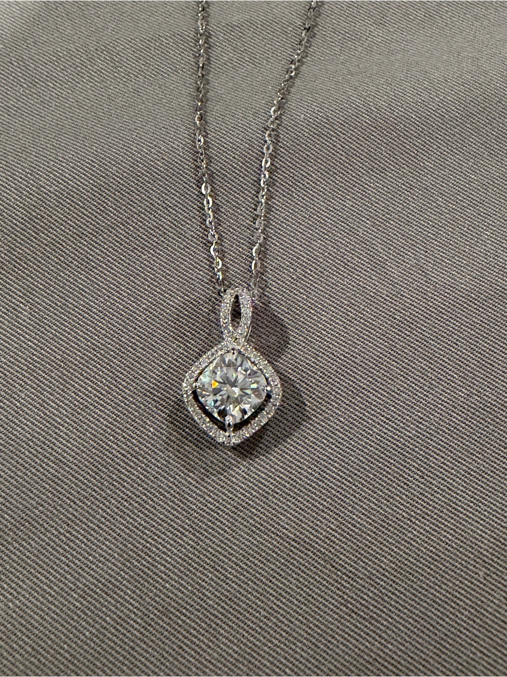 Classic Silver Halo Pendant Necklace with Clear Stone